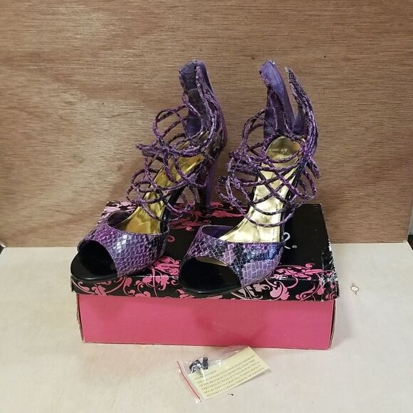 Qupid Snakeskin heels sz 10 - Picture 2 of 10